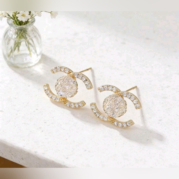 Sparkly CHANEL Style Earrings - Picture 6 of 10